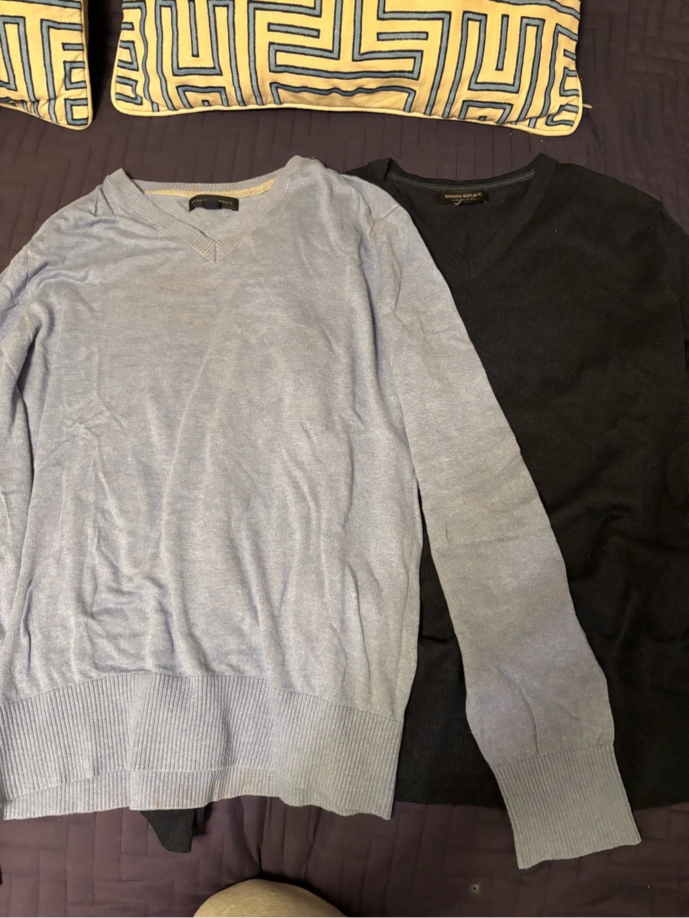Men's V-Neck Lightweight Sweaters - Light Grey and Heather Black